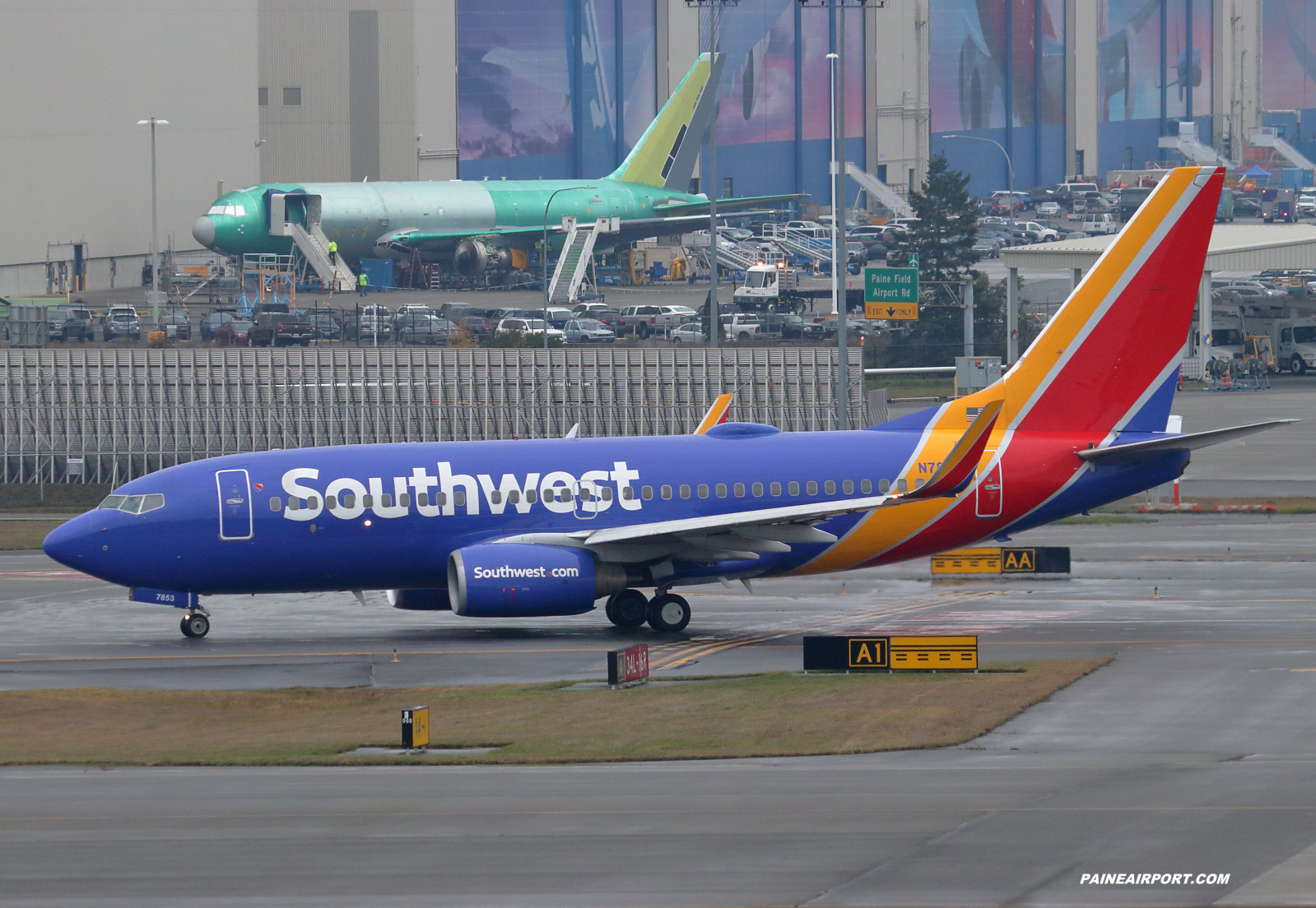 Southwest Airlines 737 N7853B