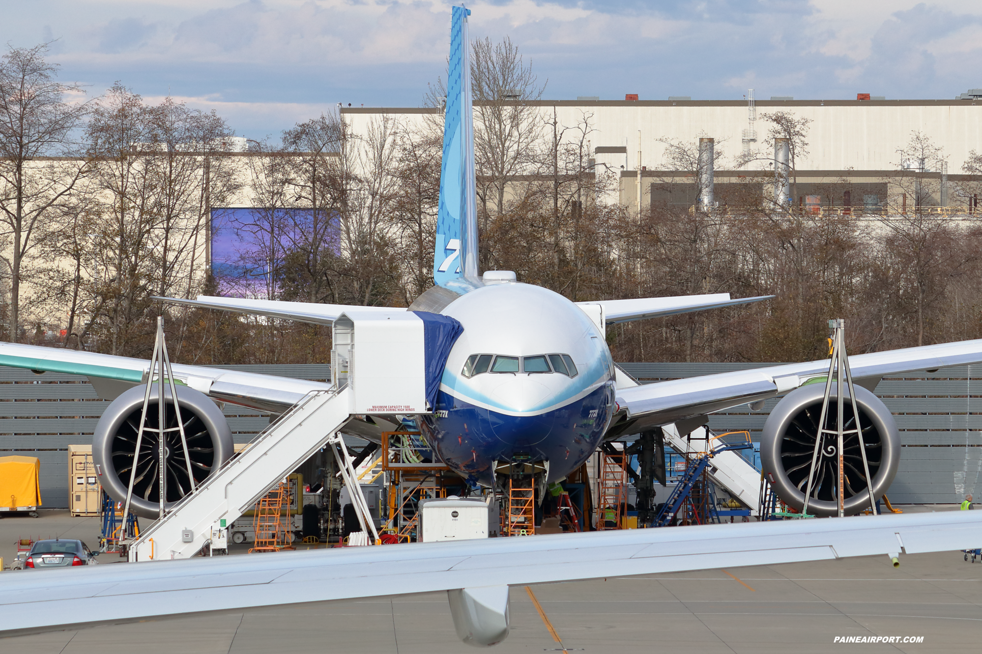 777-9 N779XX at Paine Field