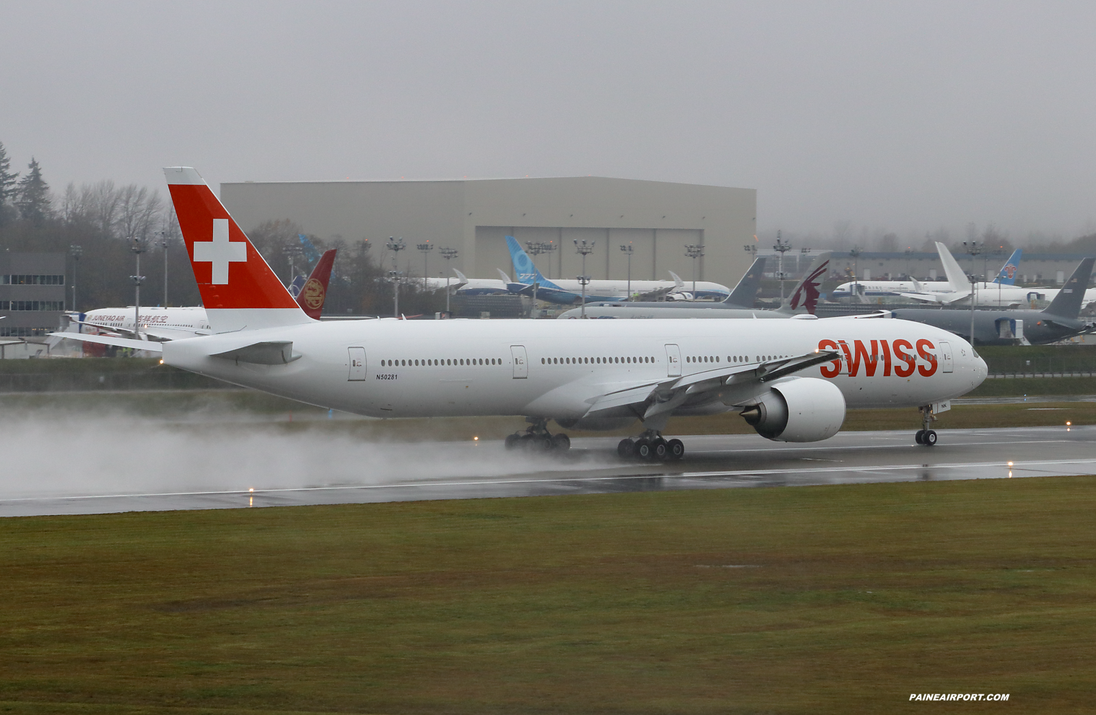 Swiss 777 HB-JNK at Paine Field 