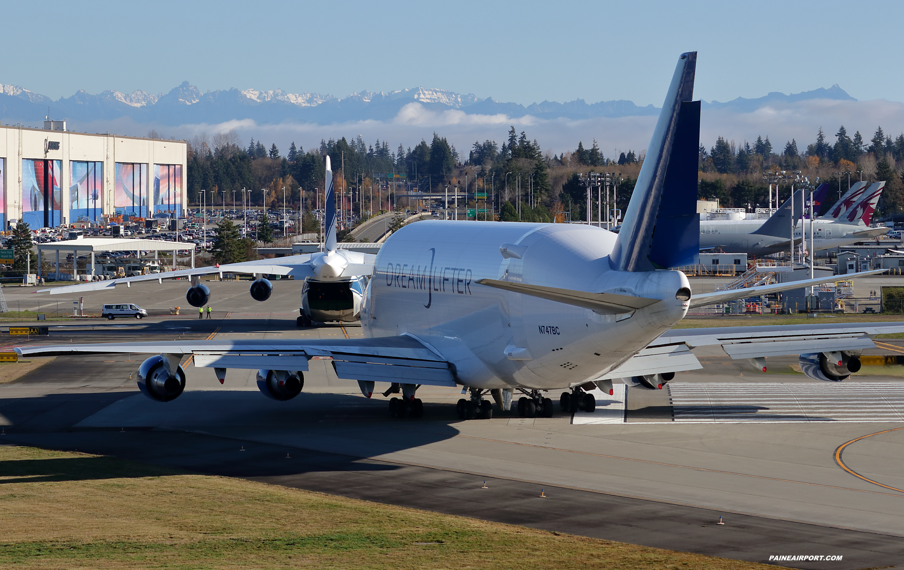LCF N747BC at Paine Field