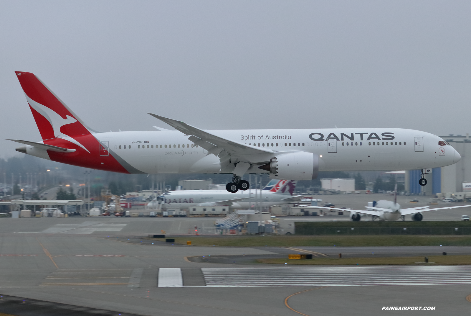 Qantas Airways 787-9 VH-ZNK at Paine Field