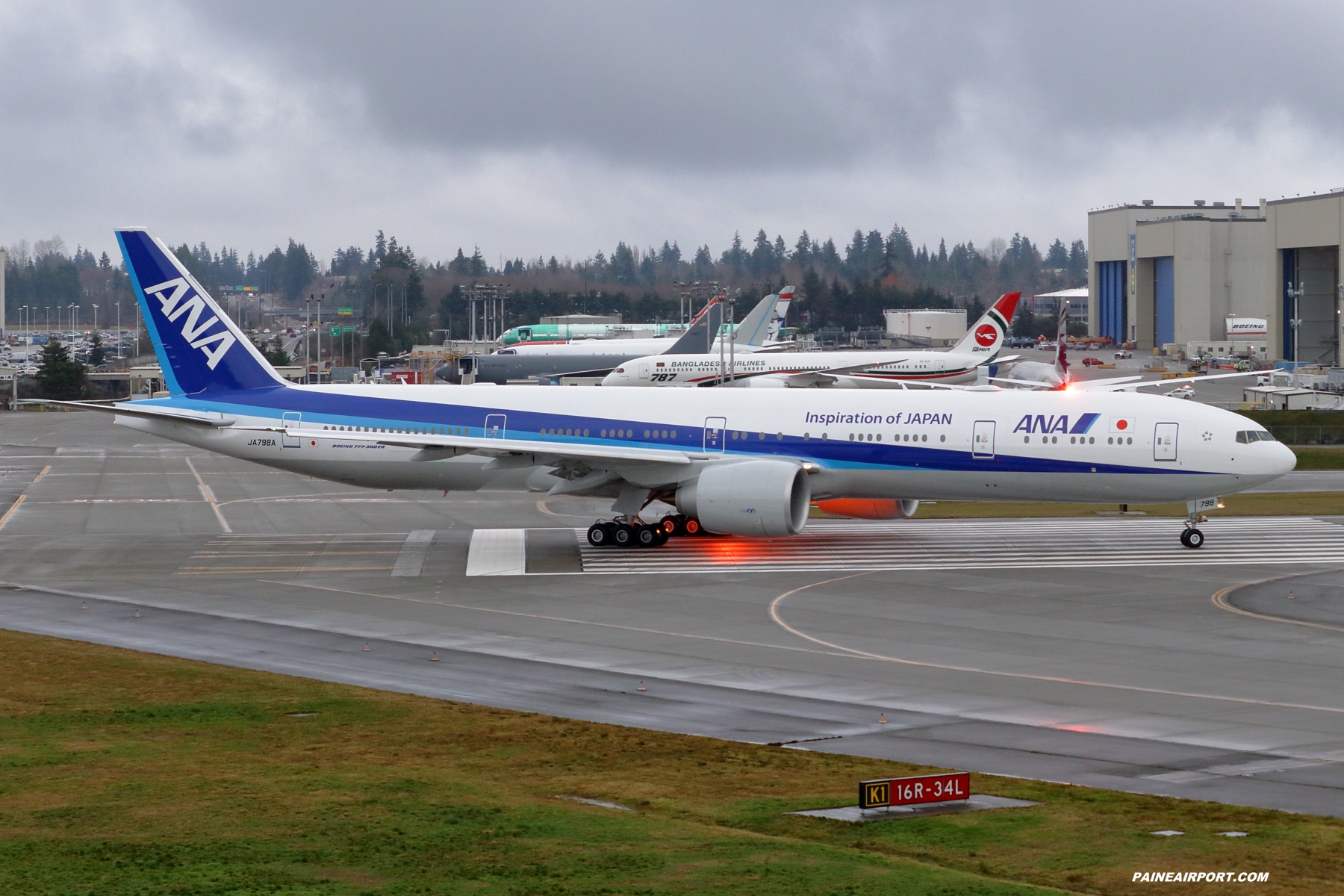 ANA 777 JA798A at Paine Field 