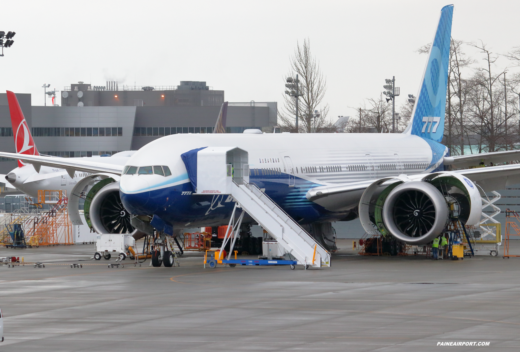 777-9 N779XW at Paine Field