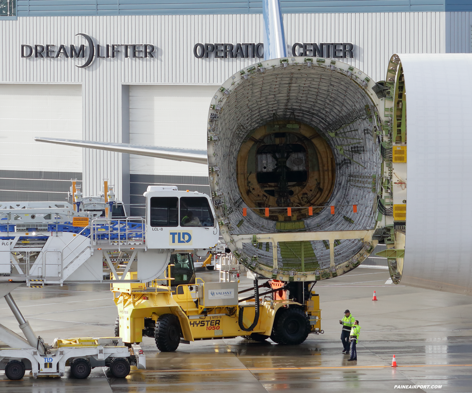 LCF N780BA at Paine Field 