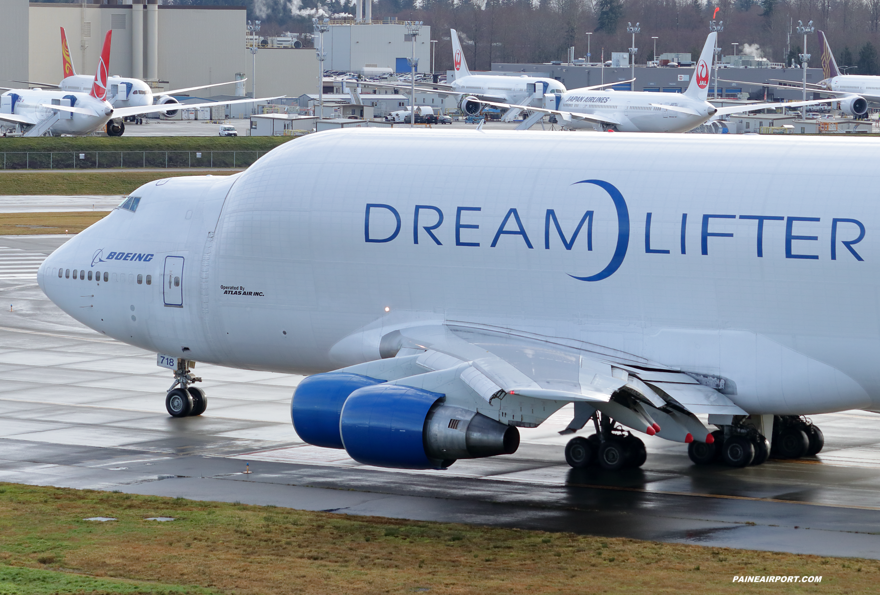 LCF N718BA at Paine Field