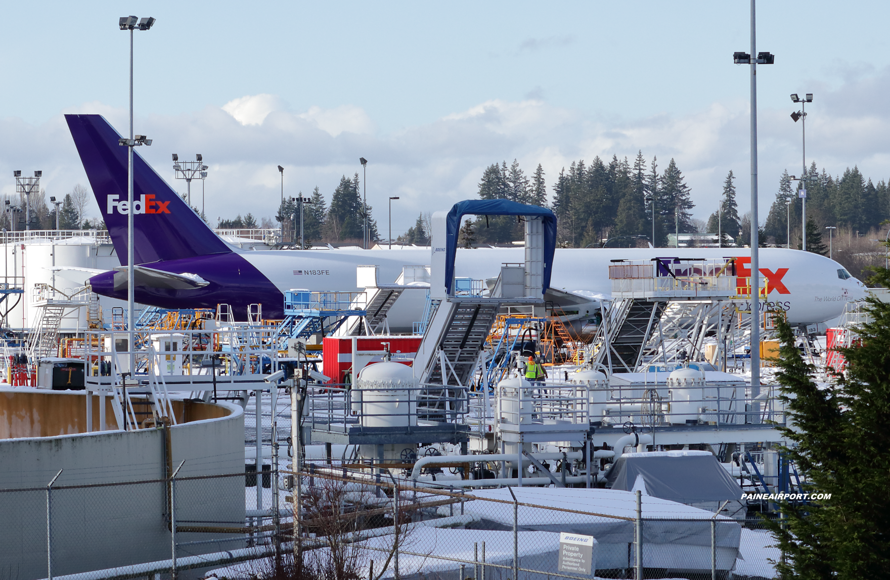 FedEx 767 N183FE at Paine Field