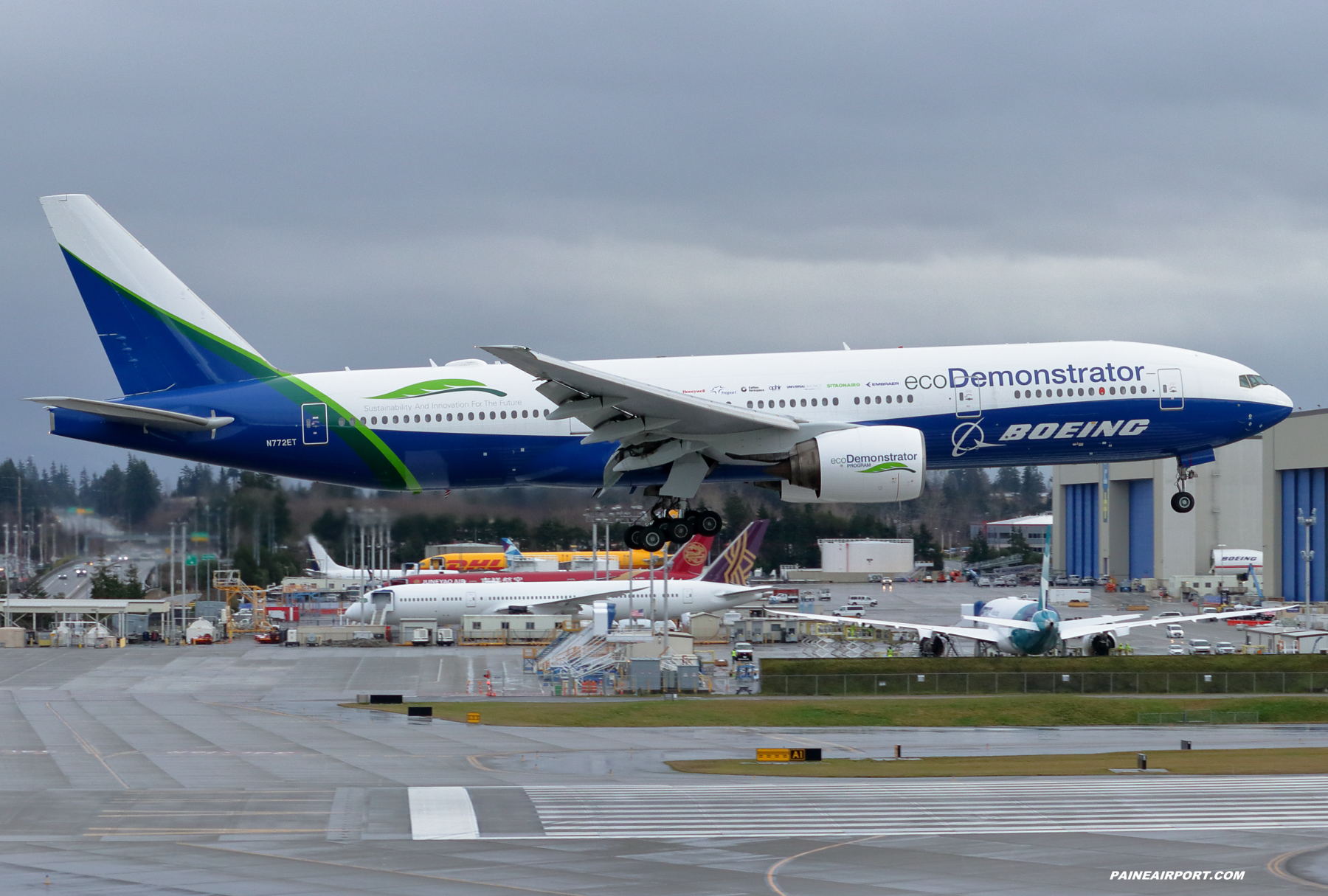 N772ET at Paine Field