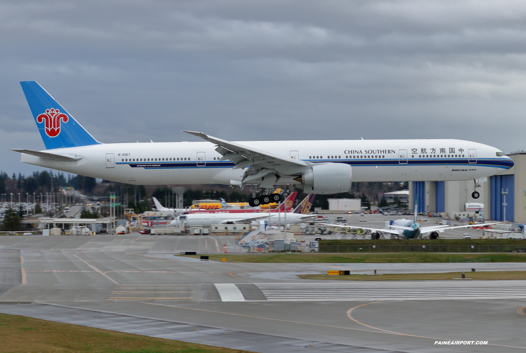 China Southern Airlines 777 B-20E7 at Paine Field