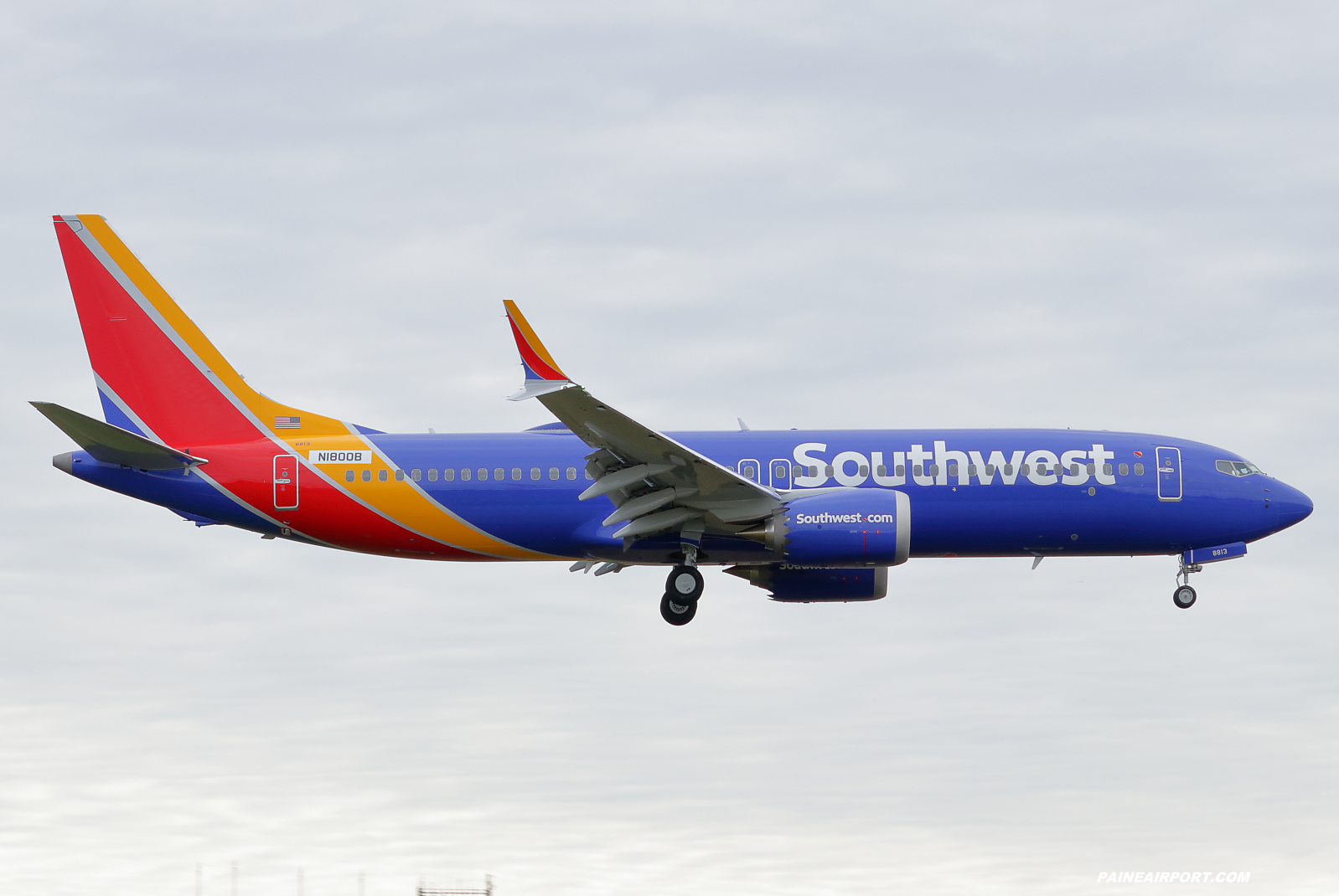 Southwest Airlines 737 N8813Q at Paine Field