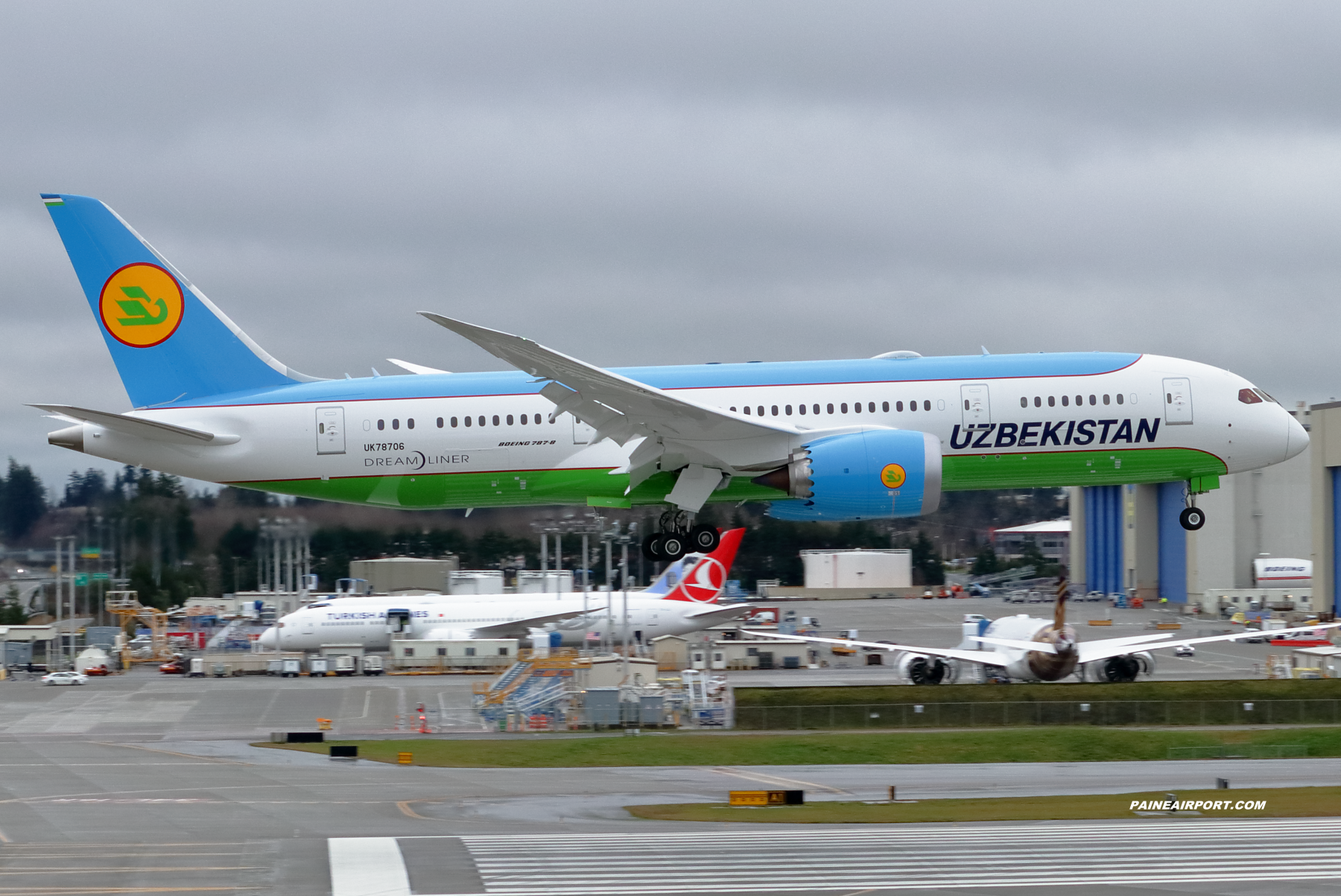 Uzbekistan 787-8 UK78706 at Paine Field