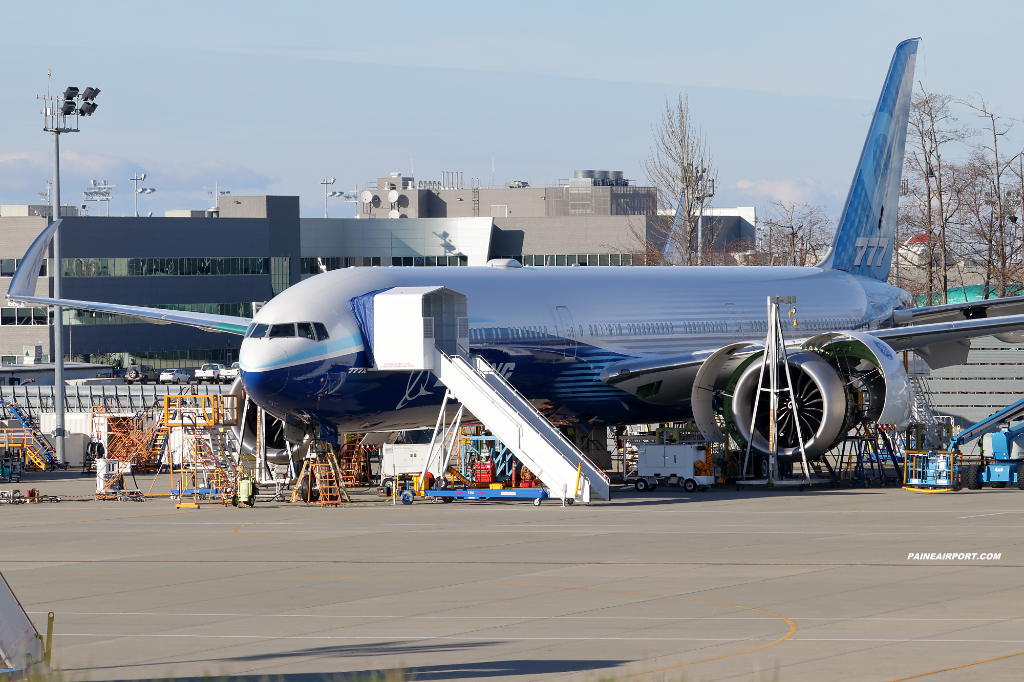 777-9 N779XX at Paine Field