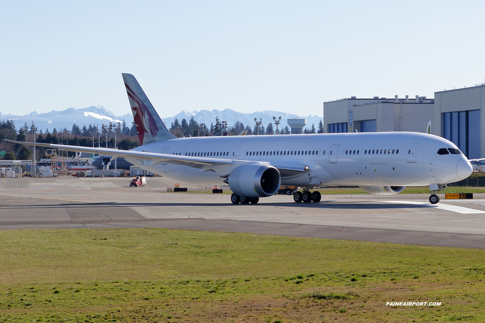 Qatar Airways 787-9 line 991 at Paine Field