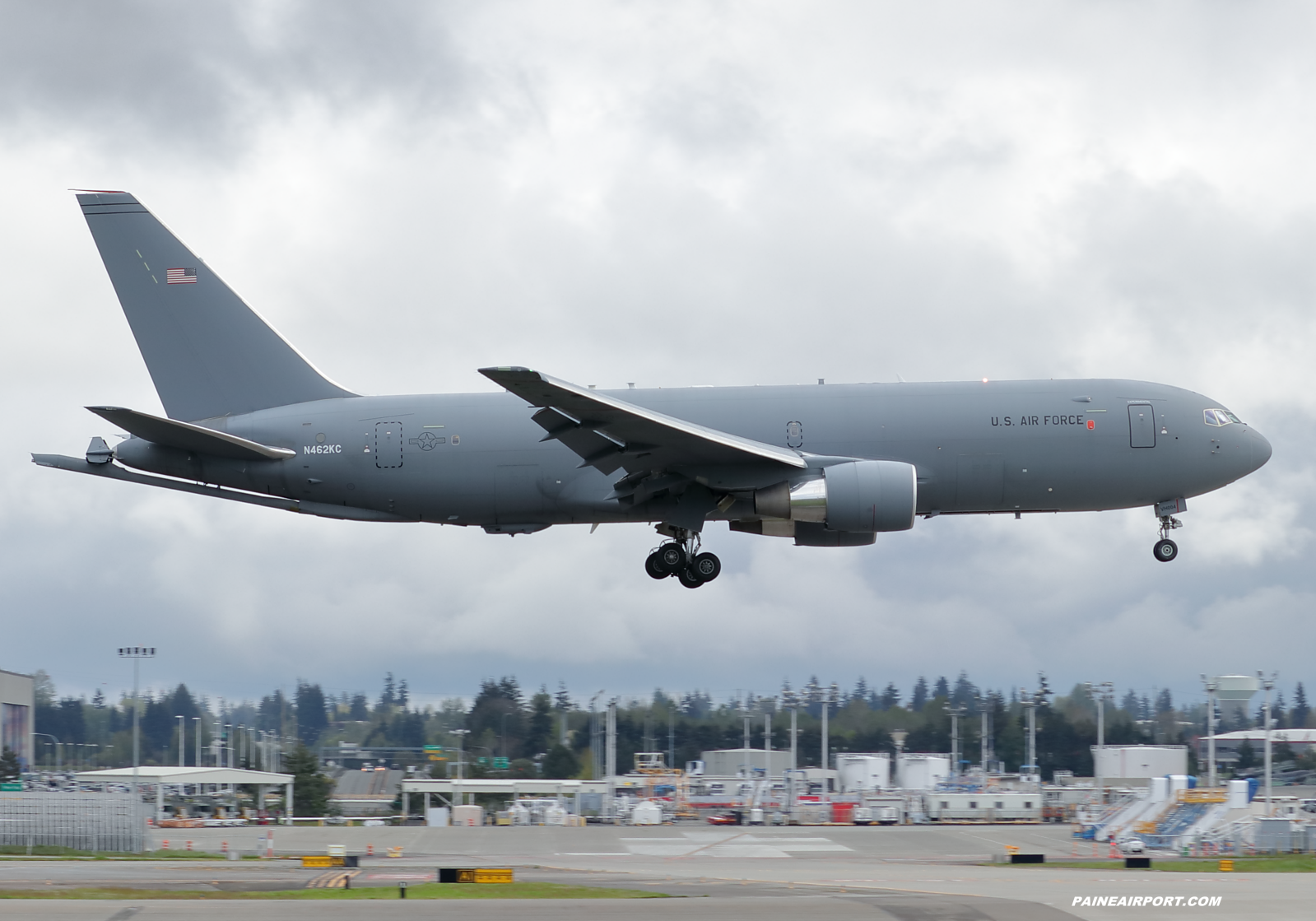 KC-46A N462KC at Paine Field