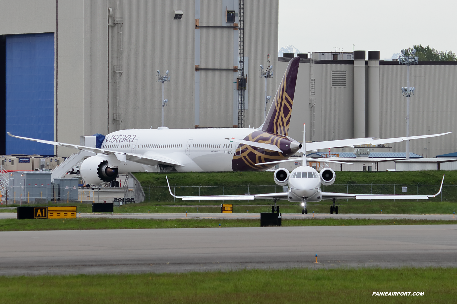 Vistara 787-9 VT-TSE at Paine Field