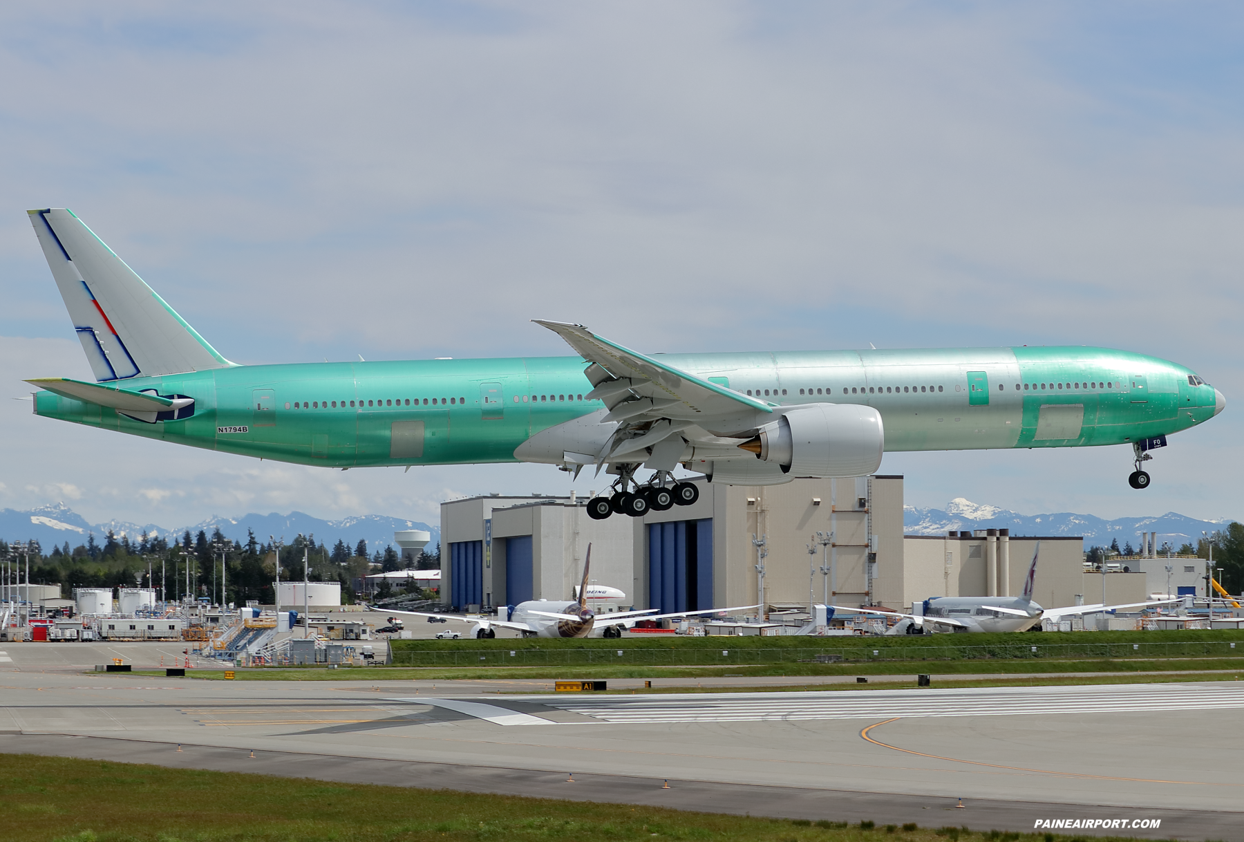 Aeroflot 777 VQ-BFO at Paine Field