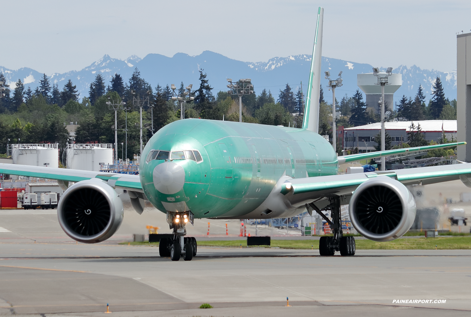 Aeroflot 777 VQ-BFO at Paine Field