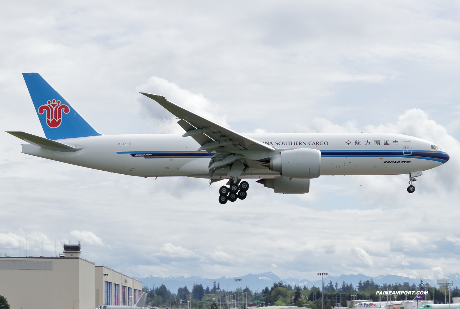 China Southern Cargo 777F B-20EM at Paine Field