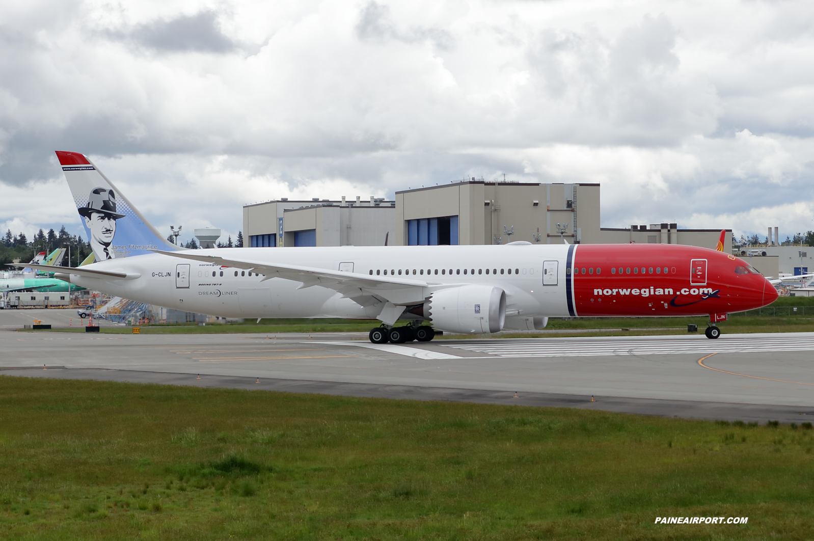 Norwegian 787-9 G-CLJN at Paine Field