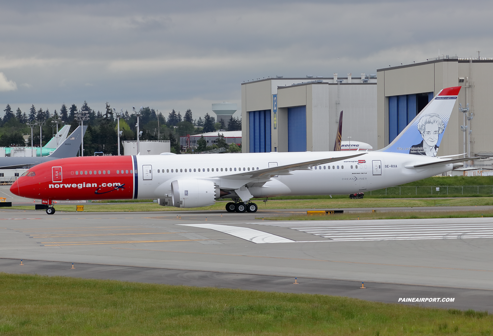 SE-RXA at Paine Field