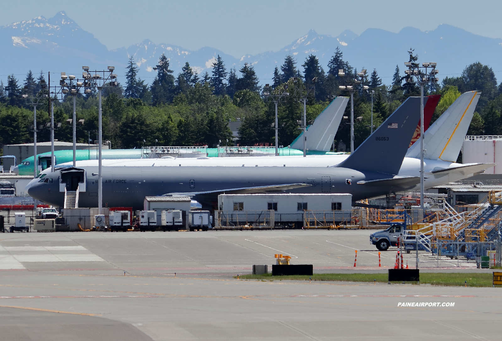 Scoot 787-8 at Paine Field
