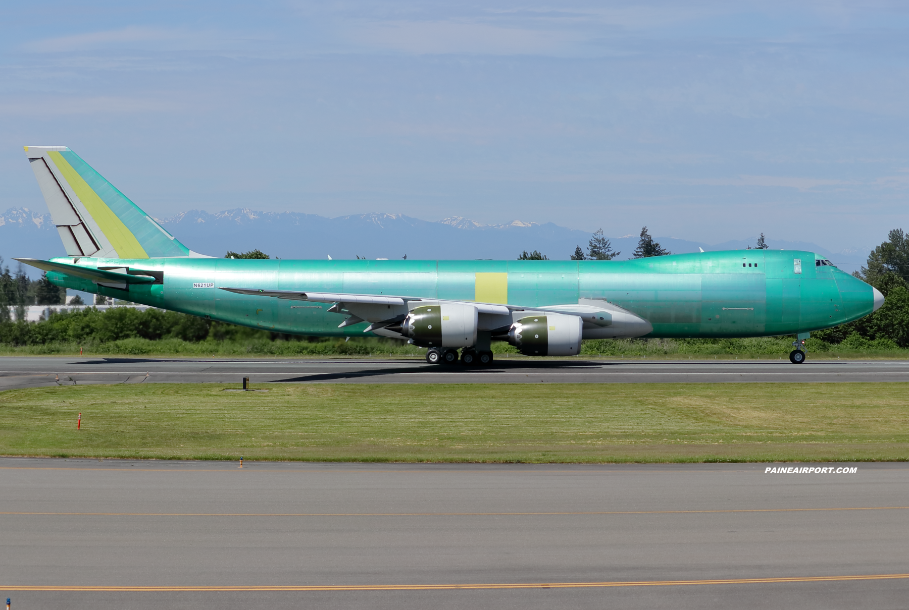 UPS 747-8F N621UP at Paine Field