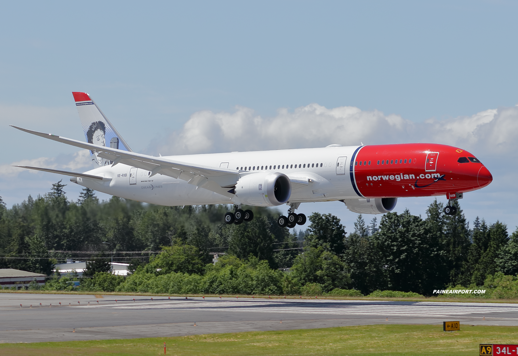 Norwegian 787-9 SE-RXB at KPAE Paine Field