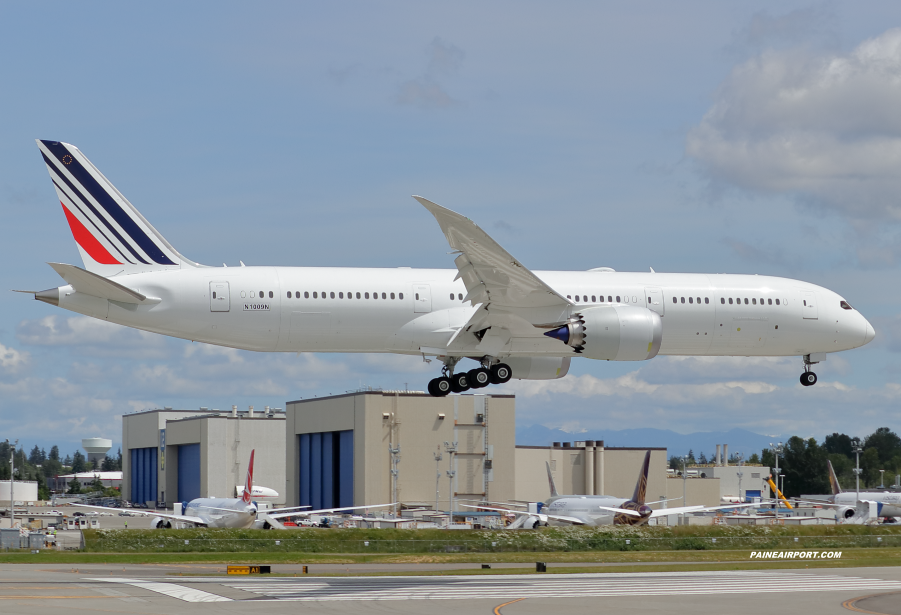 N747BC at KPAE Paine Field