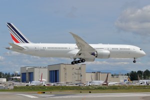 Air France 787-9 at KPAE Paine Field.