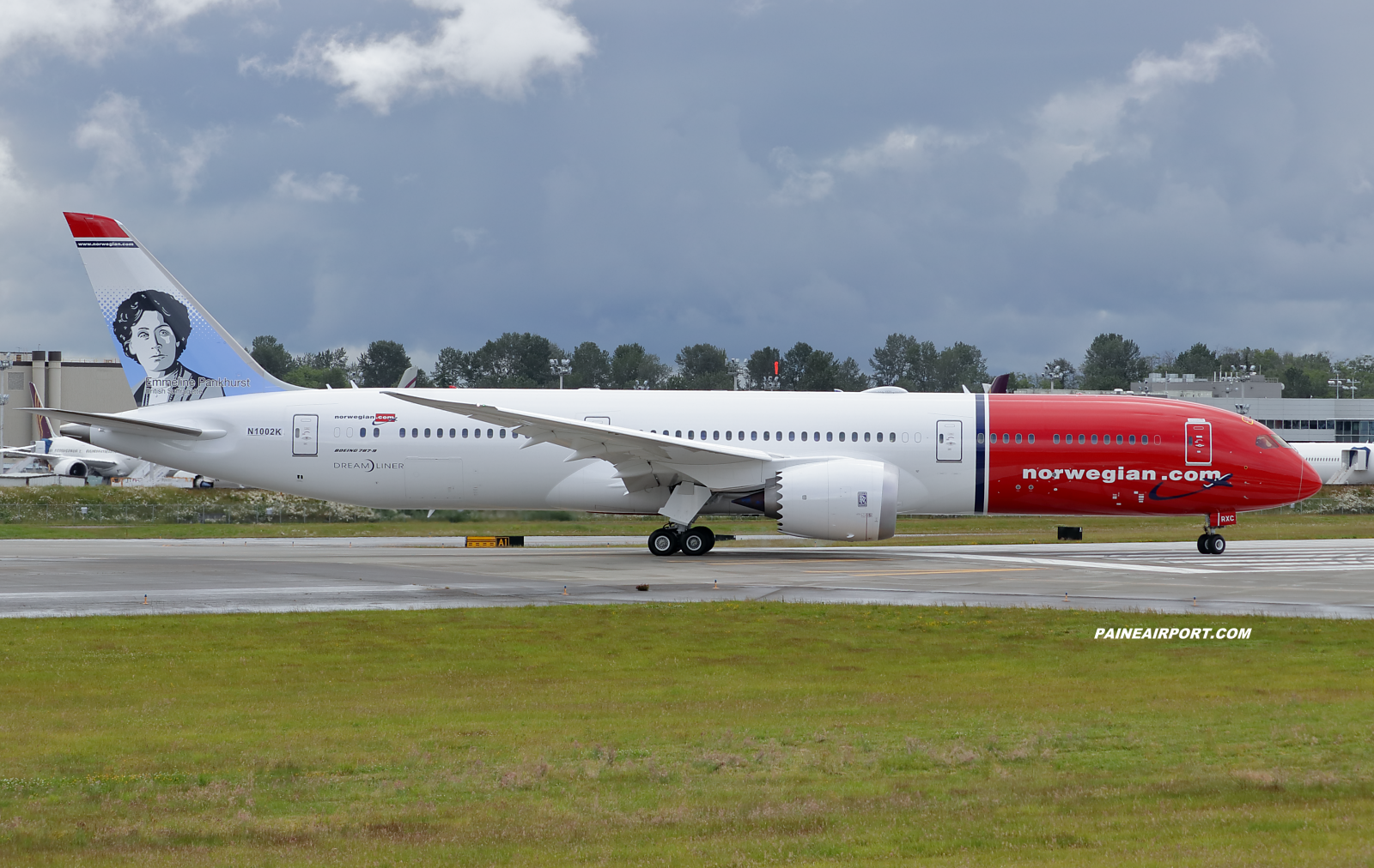 Norwegian 787-9 SE-RXC at KPAE Paine Field