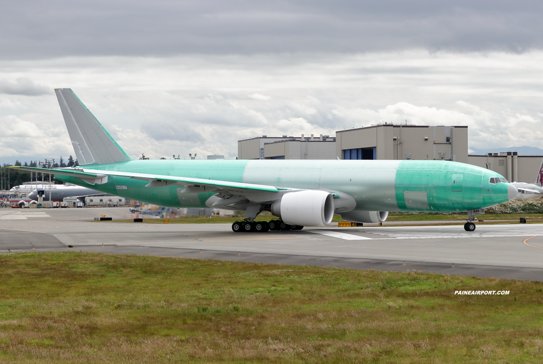 777F N50217 at KPAE Paine Field