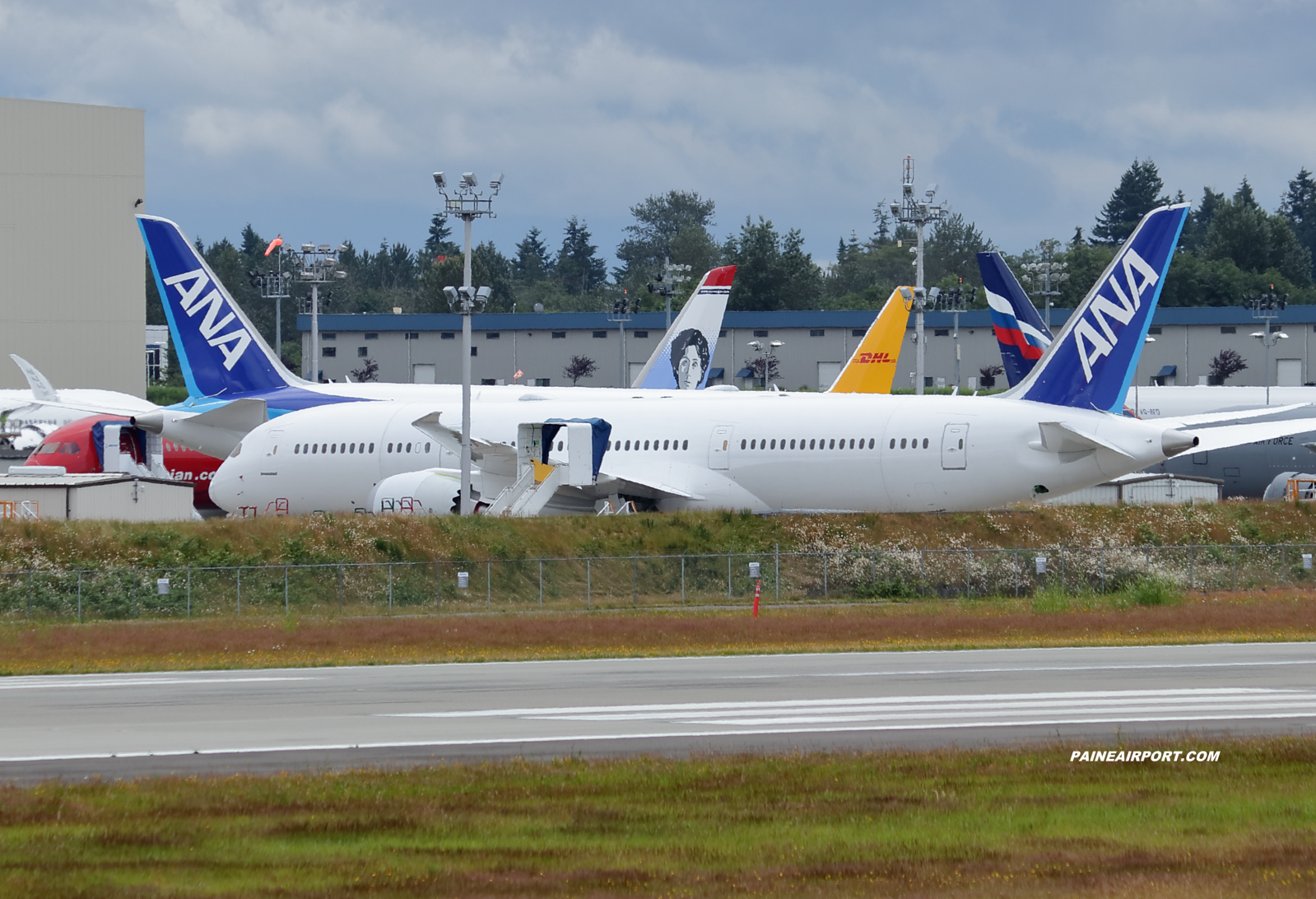 ANA 787-9 line 1023 at KPAE Paine Field