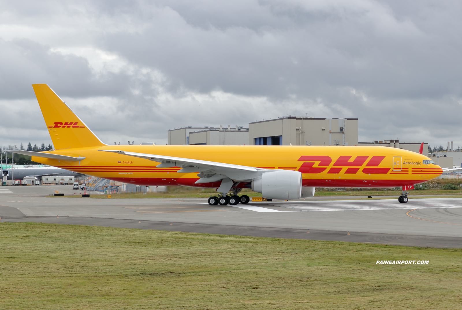 DHL 777F D-AALP at KPAE Paine Field