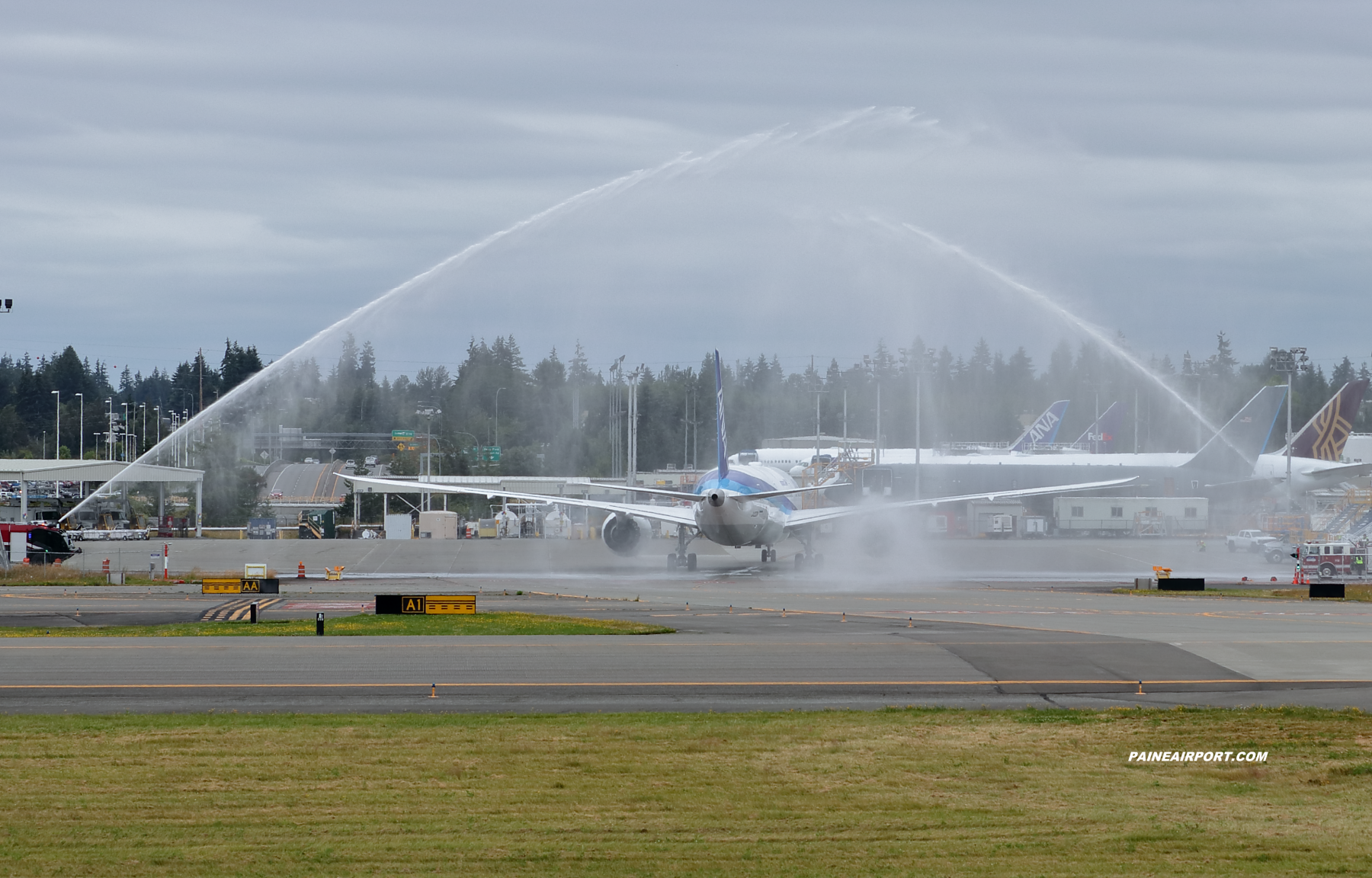 ANA 787-9 JA933A at KPAE Paine Field