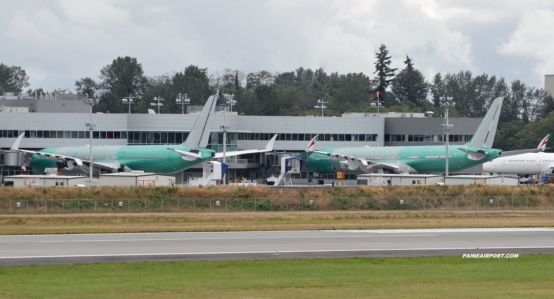 Emirates 777-9 A6-EZQ at KPAE Paine Field