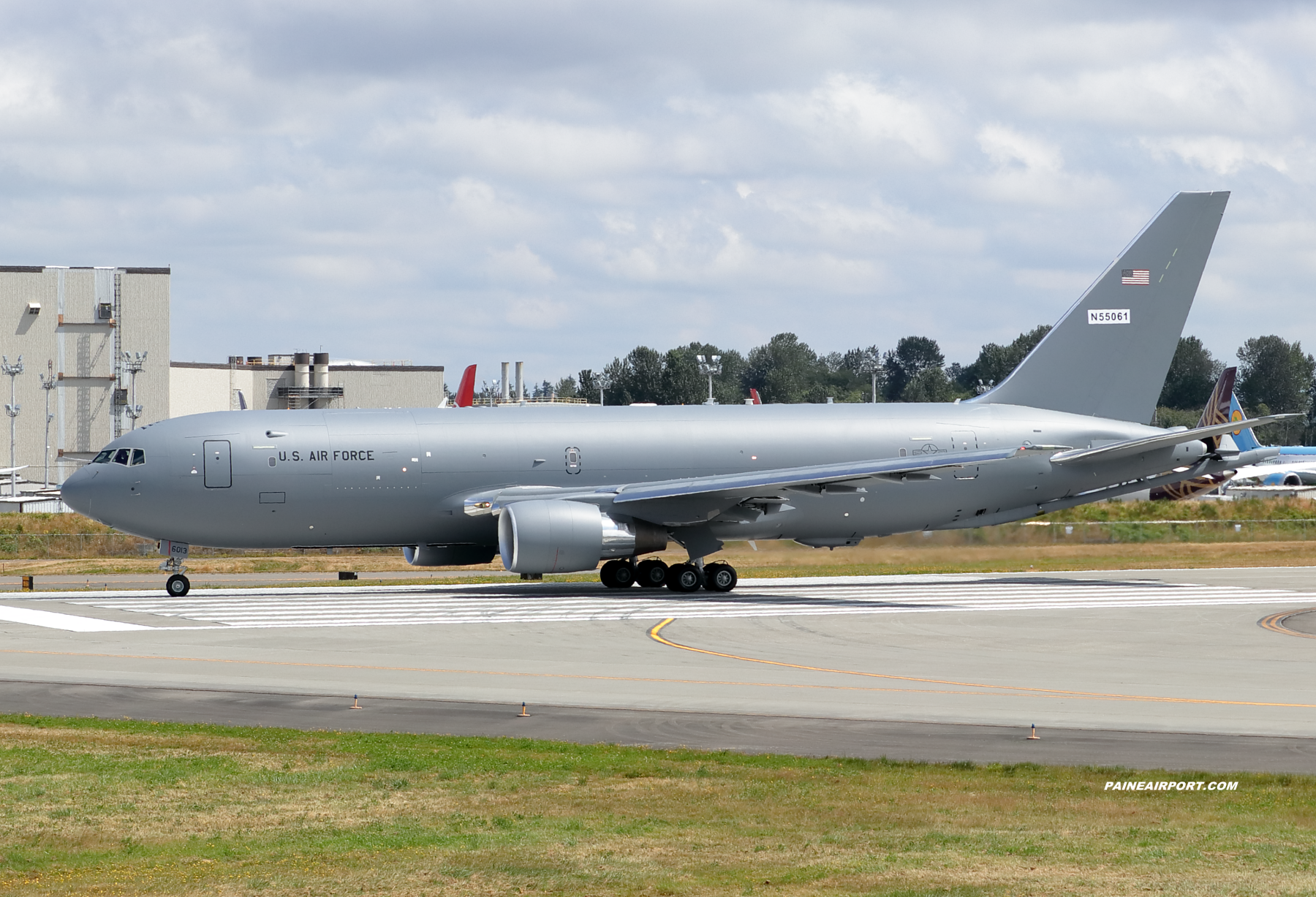 KC-46A 16-46013 at KPAE Paine Field