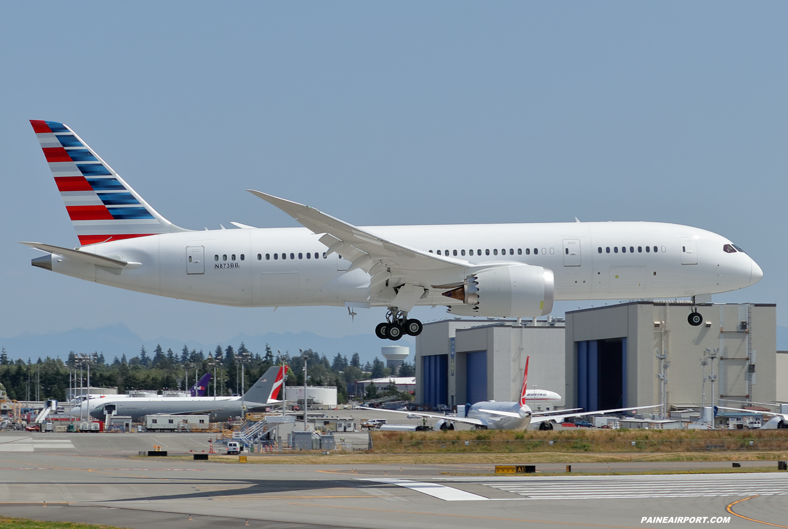 American Airlines 787-8 N873BB at KPAE Paine Field