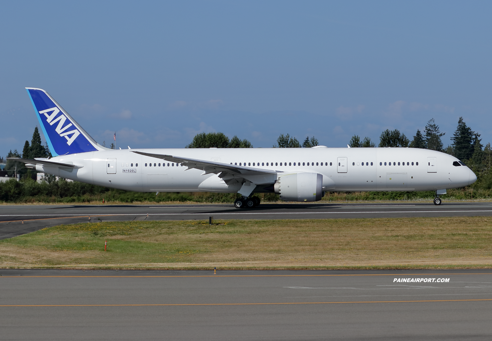 ANA 787-9 at KPAE Paine Field