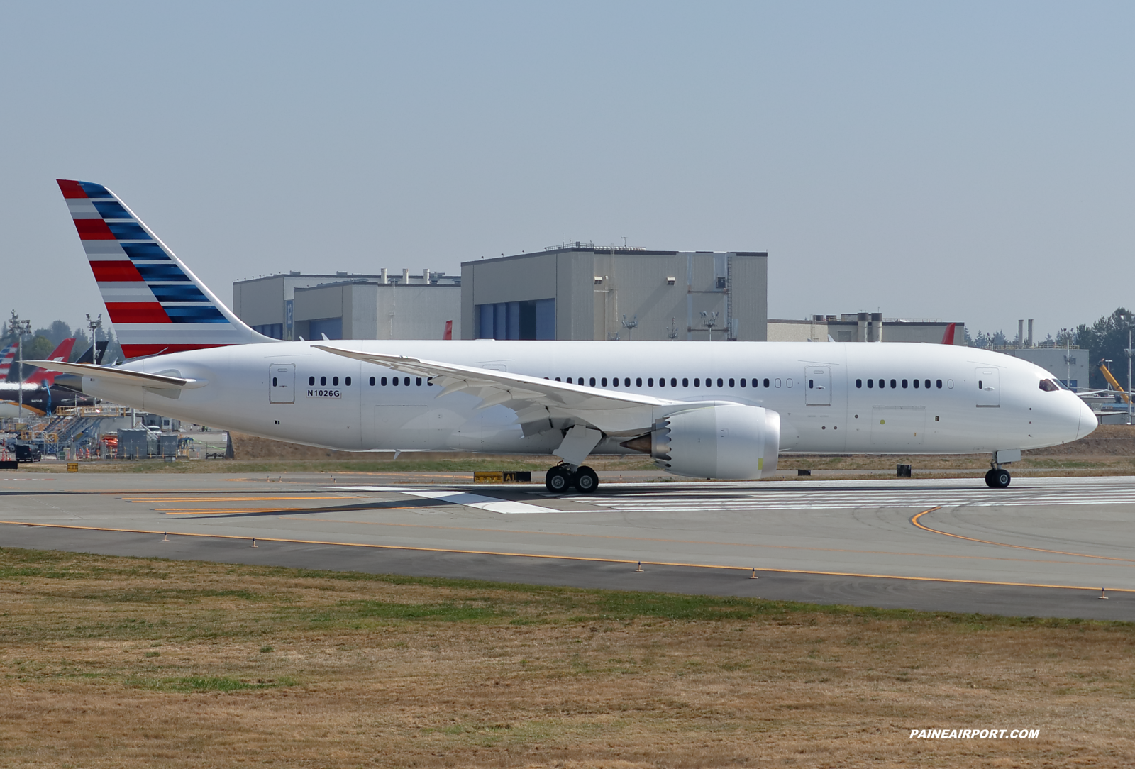 American Airlines 787-8 at KPAE Paine Field