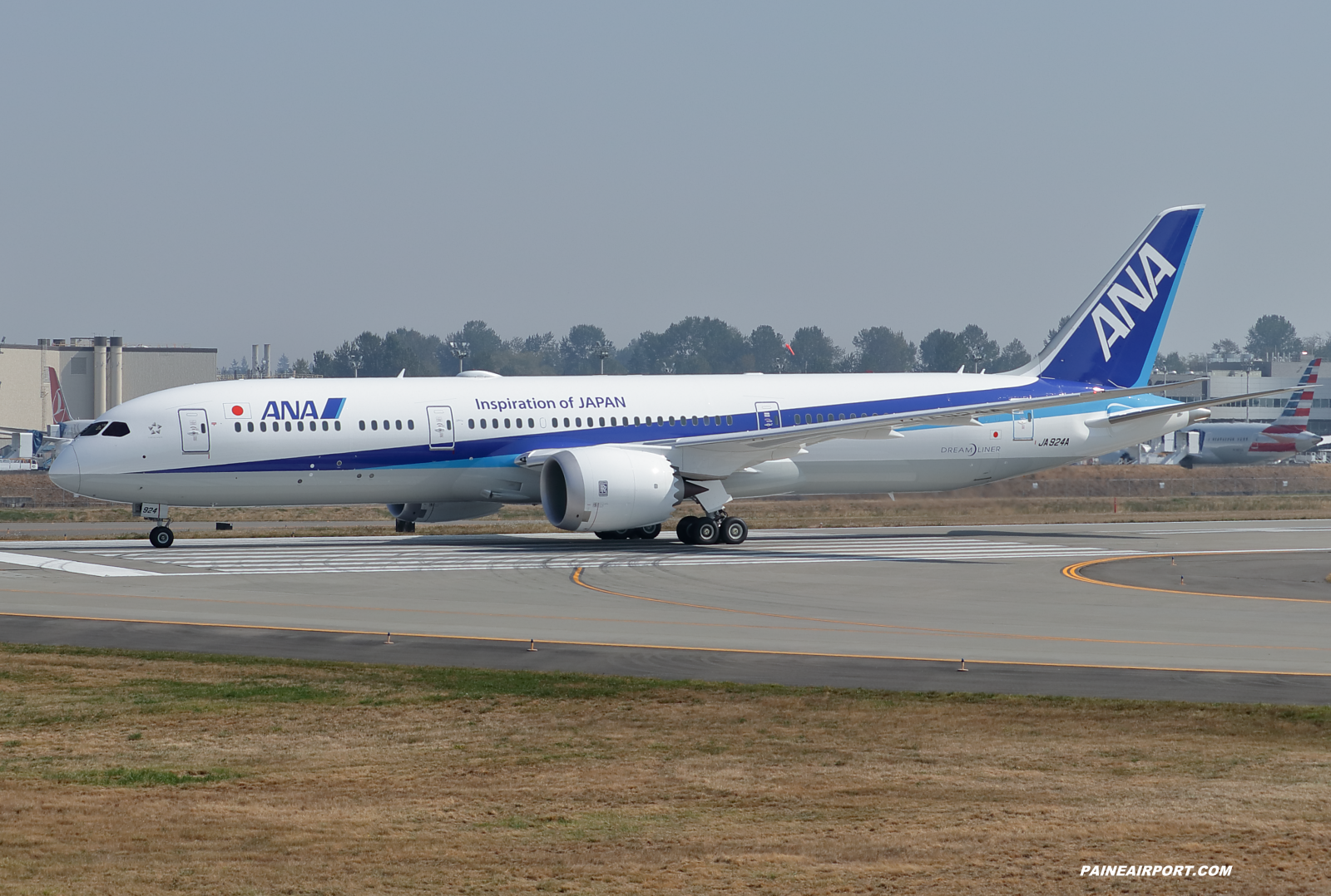 ANA 787-9 JA924A at KPAE Paine Field