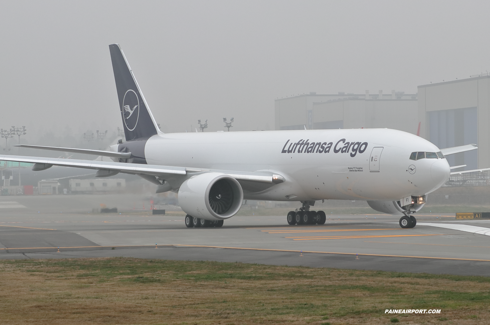 Lufthansa 777F D-ALFI at KPAE Paine Field