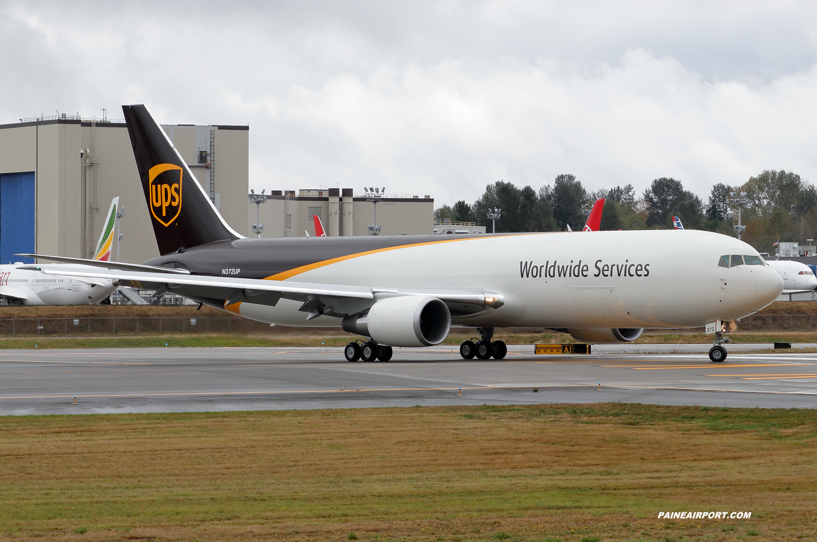 UPS 767 N372UP at KPAE Paine Field