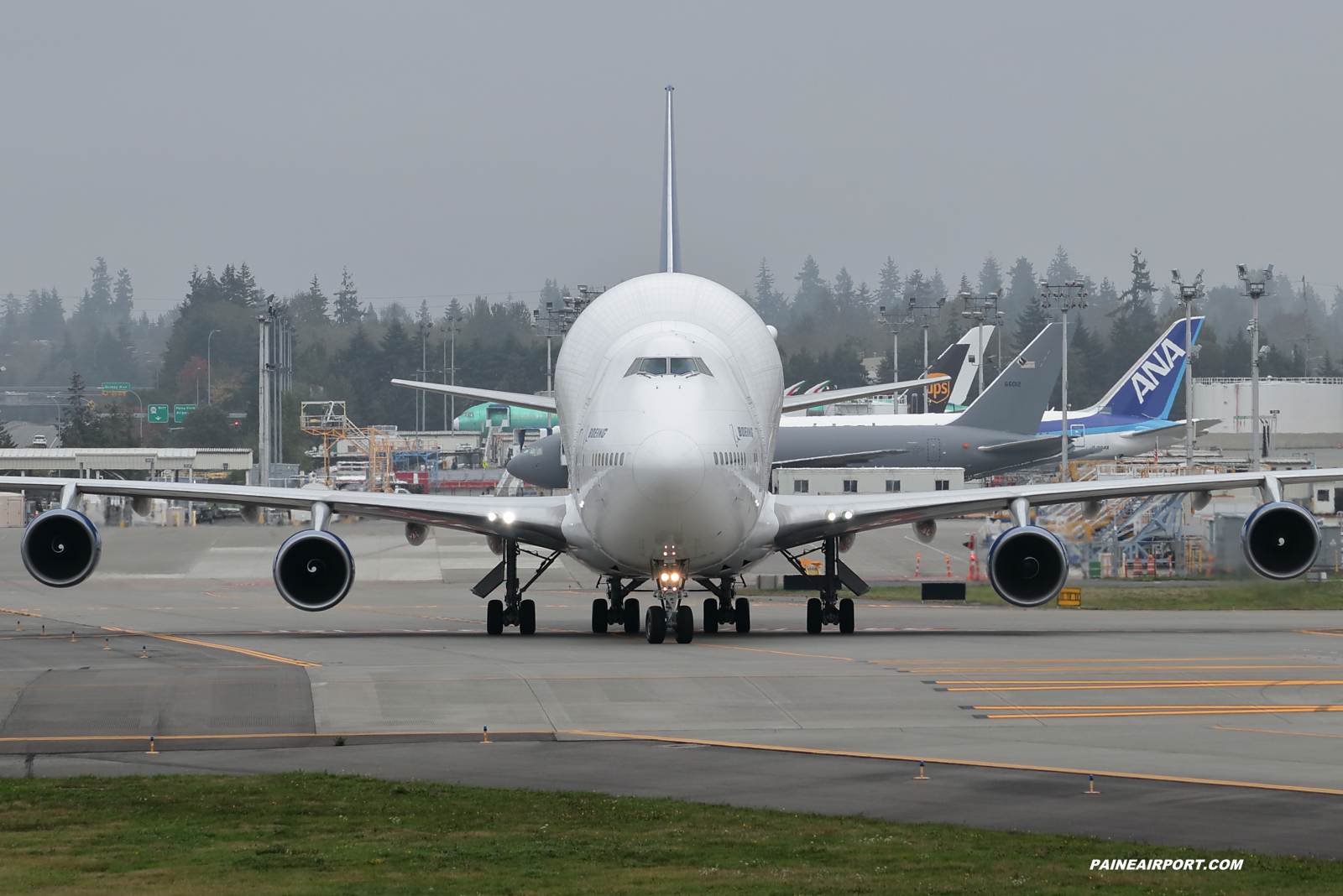 N747BC at KPAE Paine Field