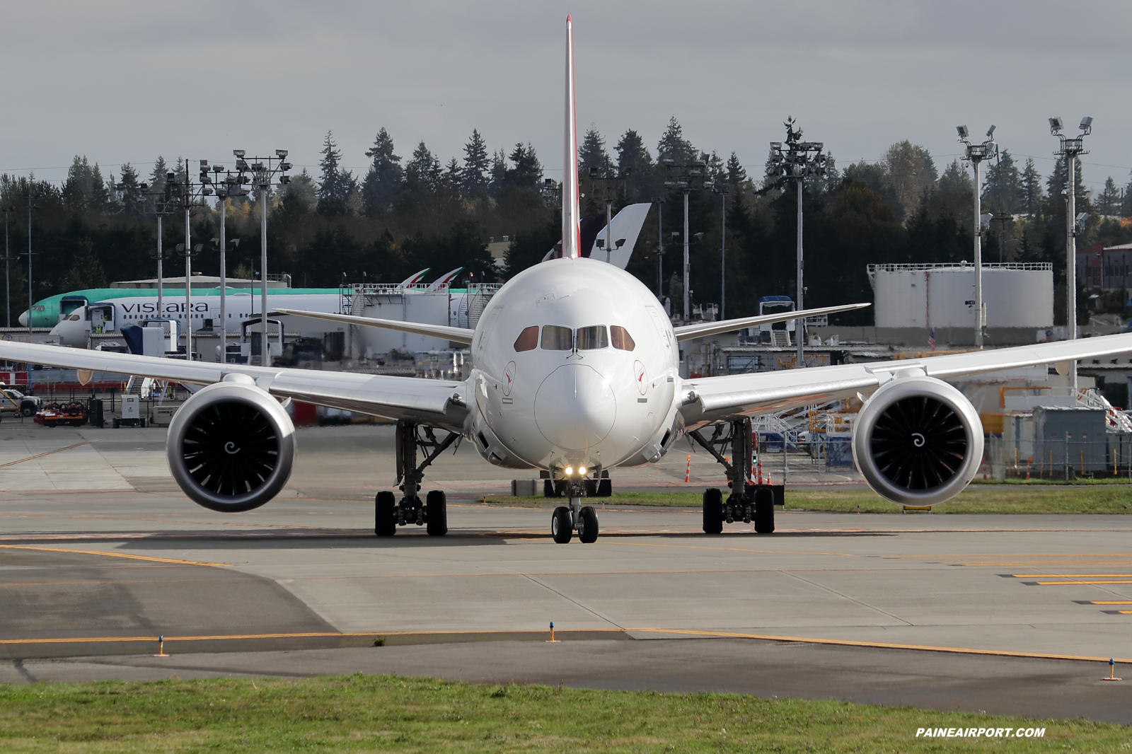 Qantas 787-9 VH-ZNL at KPAE Paine Field