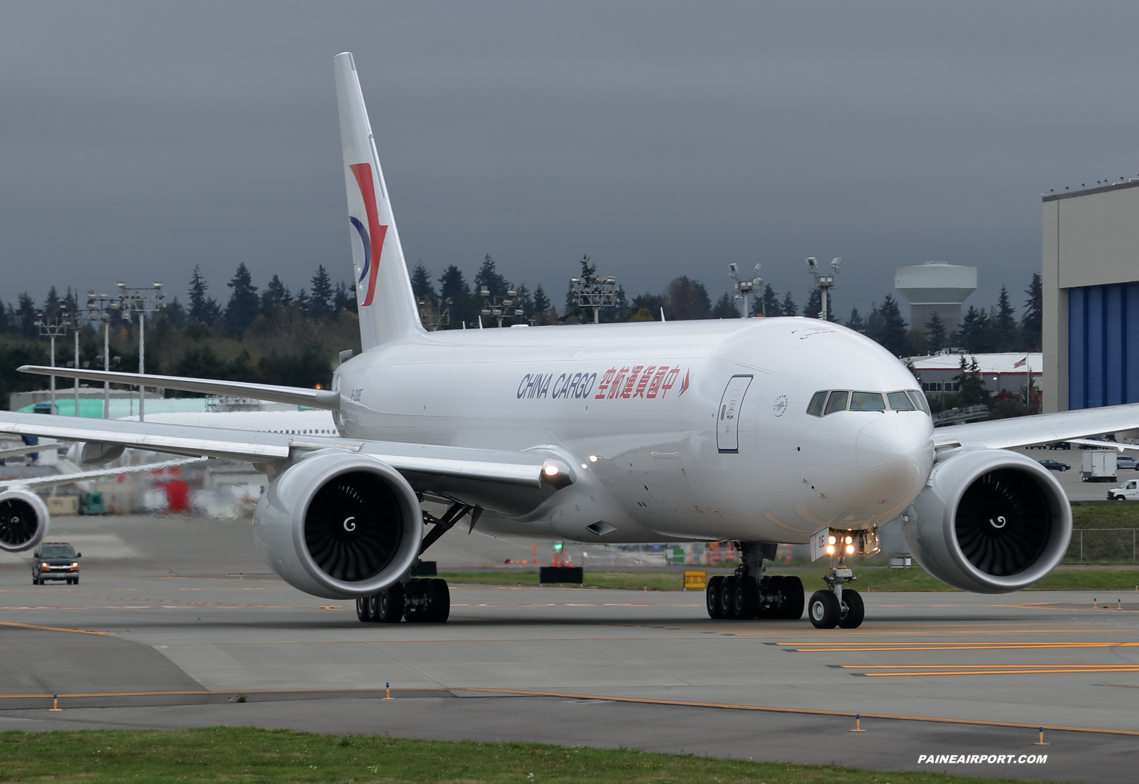 China Cargo 777F B-220E at KPAE Paine Field