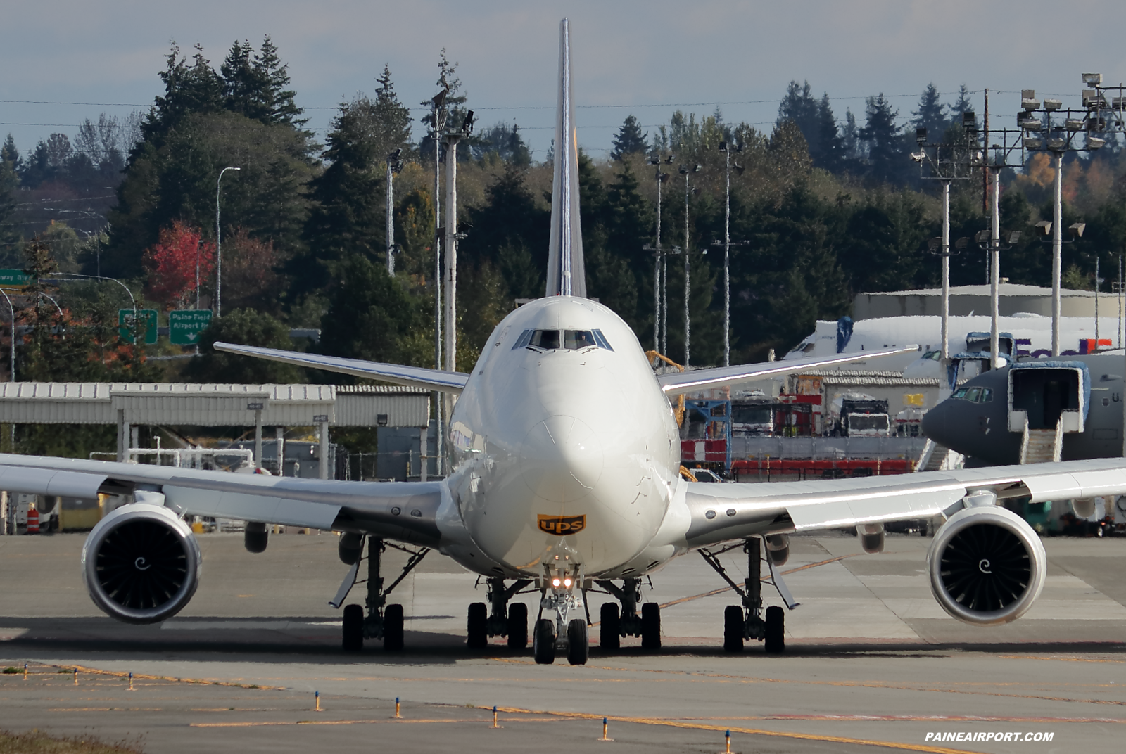 UPS 747-8F N623UP at KPAE Paine Field