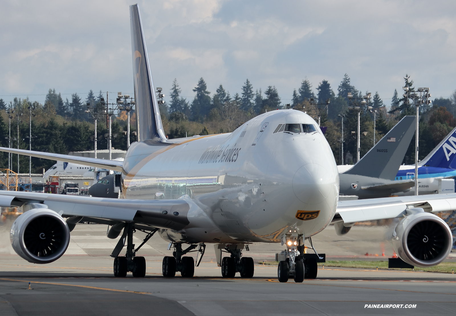 UPS 747-8F N623UP at KPAE Paine Field