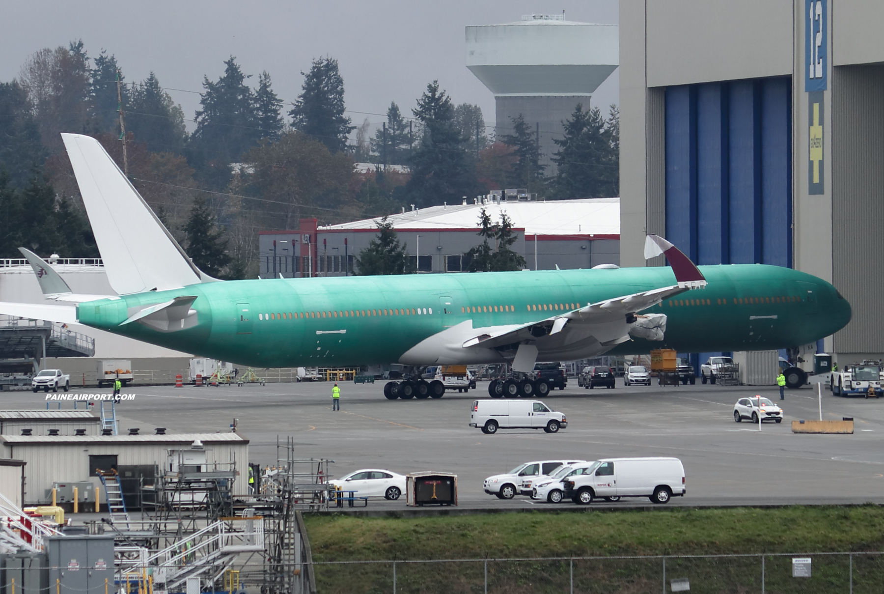 Qatar Airways 777-9 A7-BKA at KPAE Paine Field