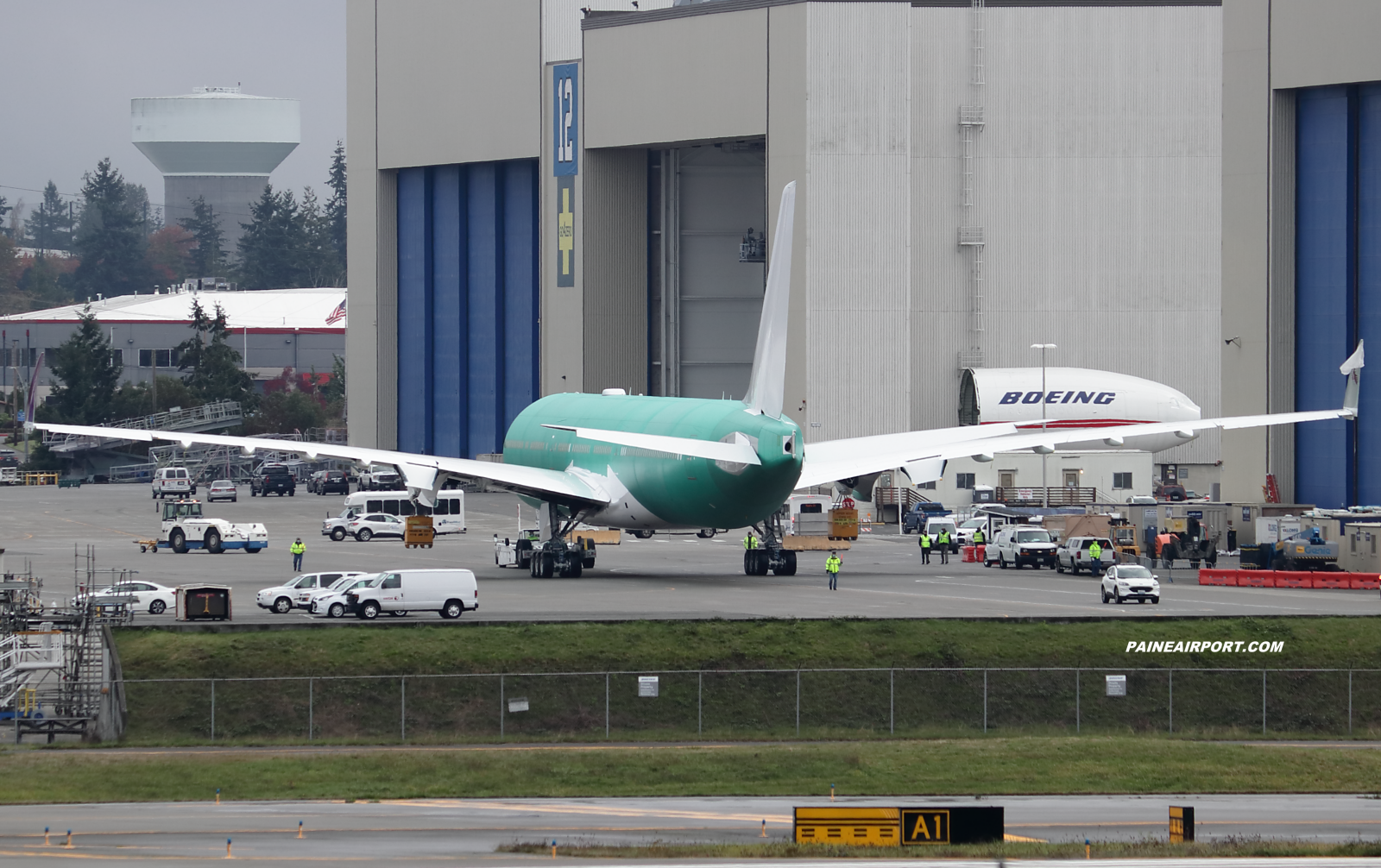 Qatar Airways 777-9 A7-BKA at KPAE Paine Field