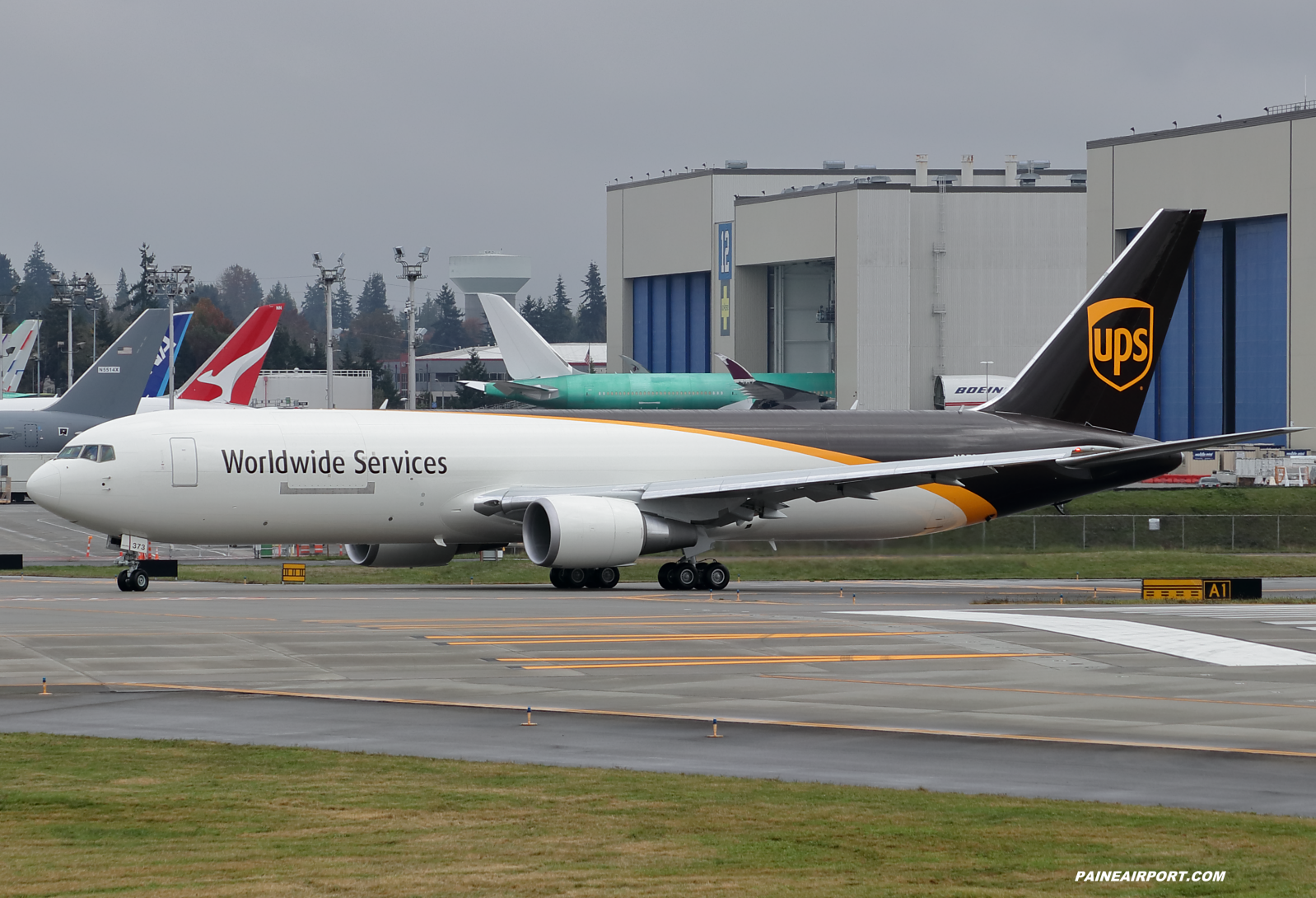 UPS 767 N373UP at KPAE Paine Field