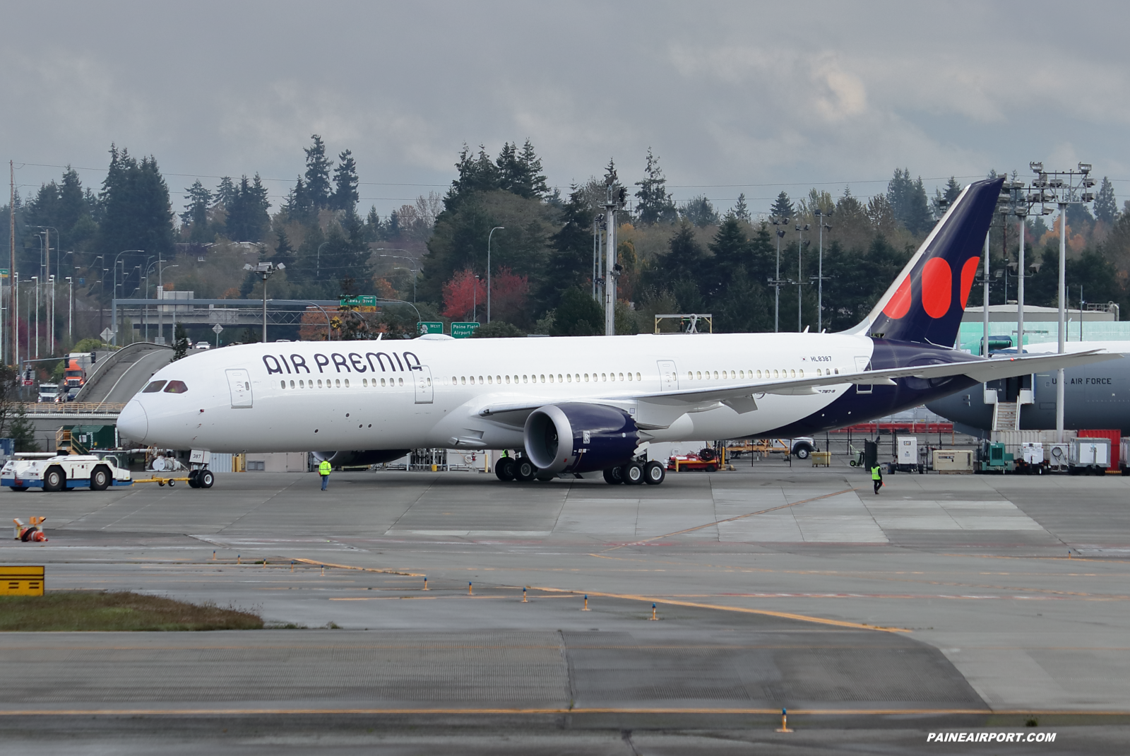 Air Premia 787-9 HL8387 at KPAE Paine Field